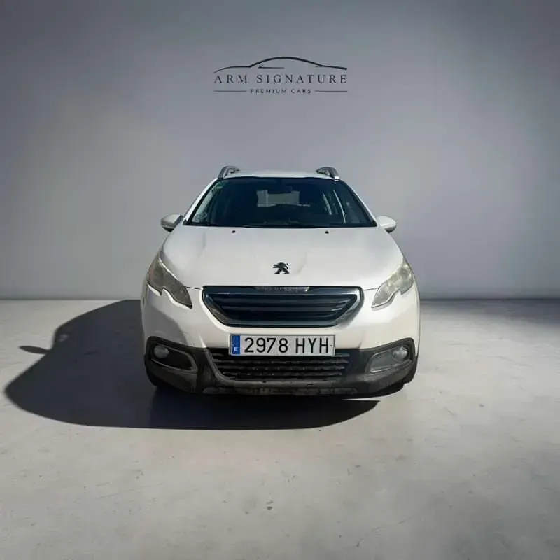 Usado Peugeot 2008 Active 92 CV (67 kW) 2014 Blanco SUV