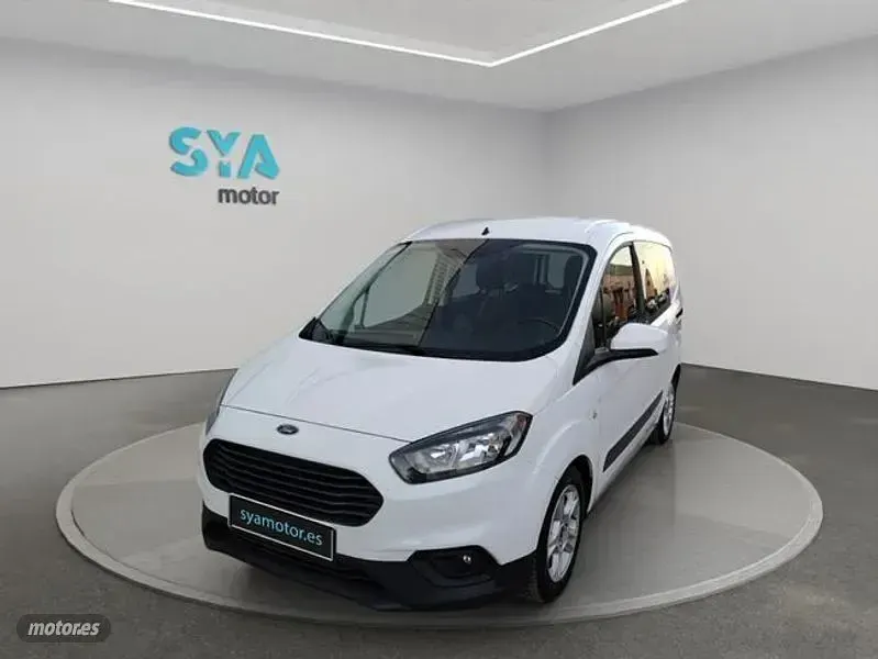 Usado Ford Transit Ambiente 100 CV (73 kW) 2020 Blanco Familiar