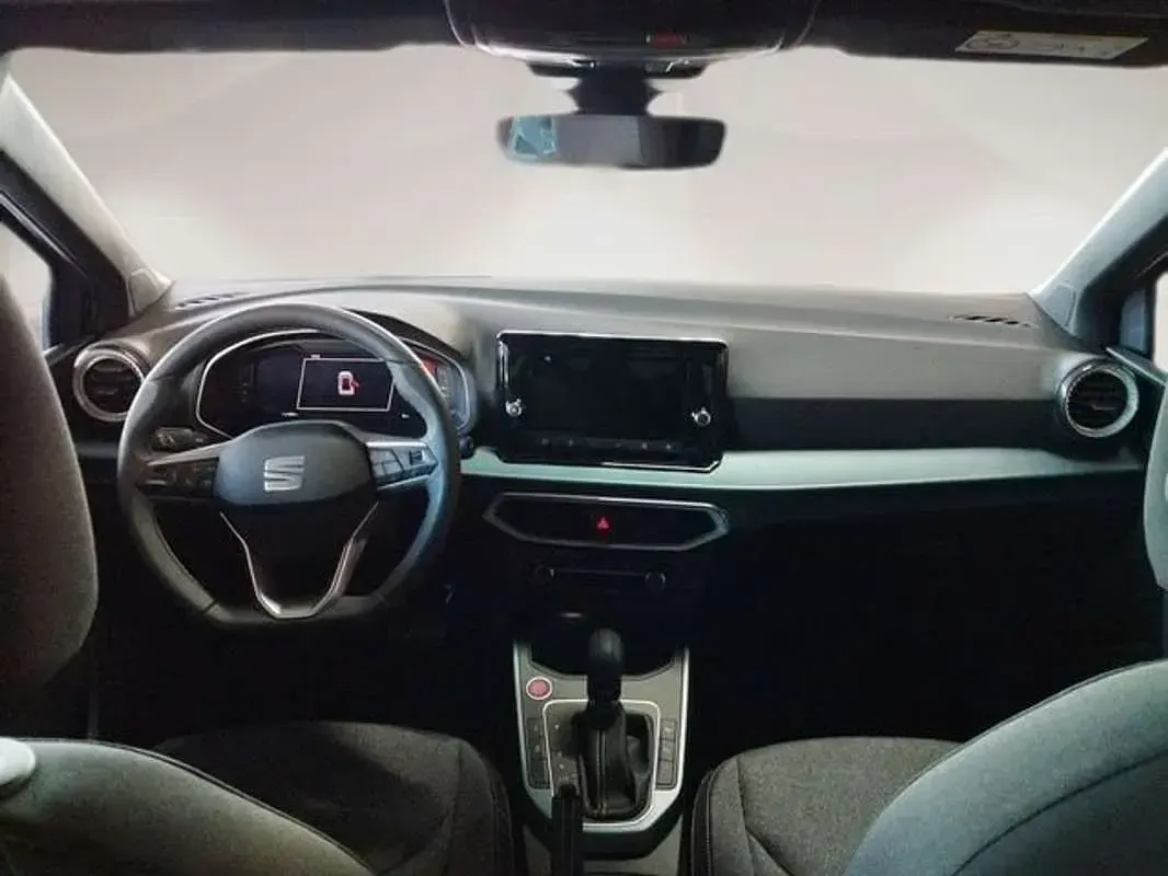 Usado Seat Arona Xperience 116 CV (85 kW) 2025 Gris SUV