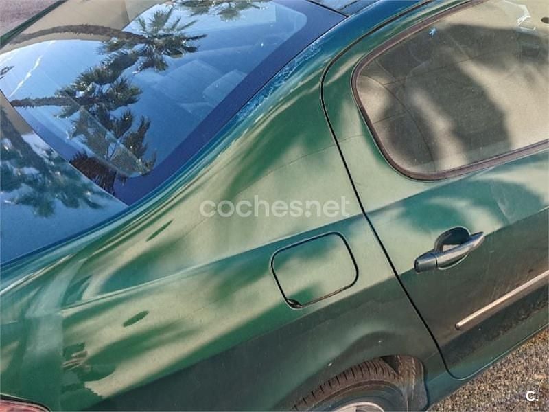 Usado Peugeot 407 136 CV (100 kW) 2005 Verde Berlina