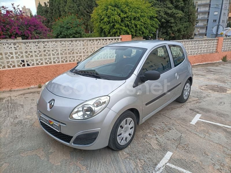 Gris / plata Usado 2010 Renault Twingo Authentique Utilitario | 4500 € (Buen precio) - Imagen 1/4