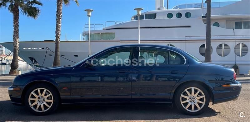 Usado Jaguar S-Type Executive 240 CV (176 kW) 2000 Azul Berlina