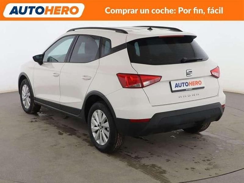 Usado Seat Arona Ecomotive 116 CV (85 kW) 2019 Blanco SUV