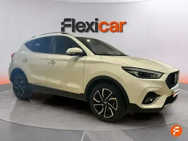 Usado MG ZS Luxury 106 CV (77 kW) 2023 Blanco SUV