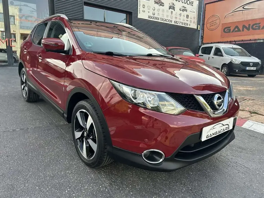 Usado Nissan Qashqai N-Connecta 163 CV (119 kW) 2017 Burdeos SUV