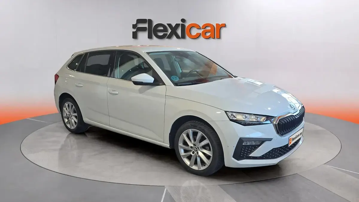 Usado Skoda Scala Selection 116 CV (85 kW) 2024 Utilitario