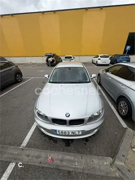Usado BMW 116 122 CV (89 kW) 2010 Gris / plata Utilitario