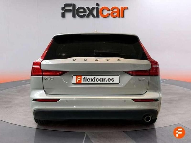 Usado Volvo V60 150 CV (110 kW) 2019 Gris Familiar