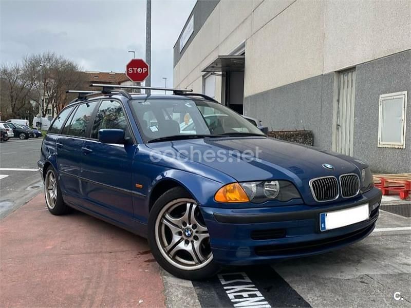 Azul Usado 2001 BMW 320 Familiar | 3795 € (Precio justo) - Imagen 1/4