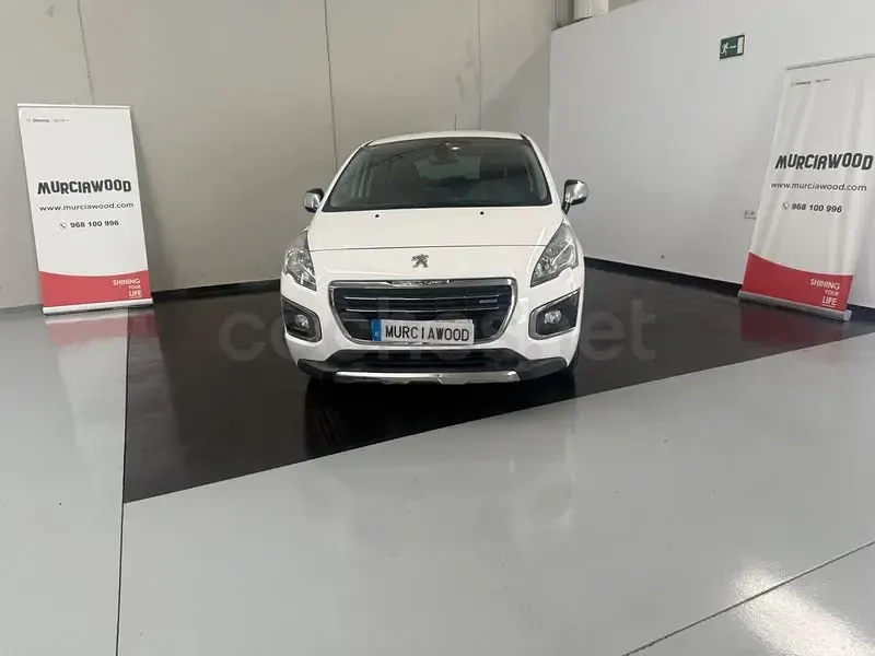 Usado Peugeot 3008 200 CV (147 kW) 2015 Blanco Familiar