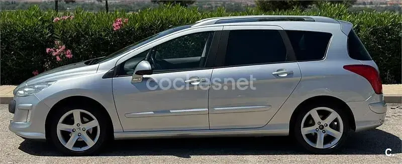 Usado Peugeot 308 SW 110 CV (80 kW) 2009 Gris / plata Familiar