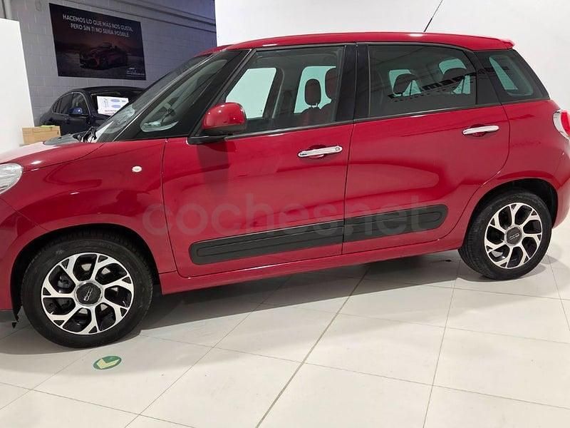Usado Fiat 500L Lounge 95 CV (69 kW) 2017 Rojo Monovolumen