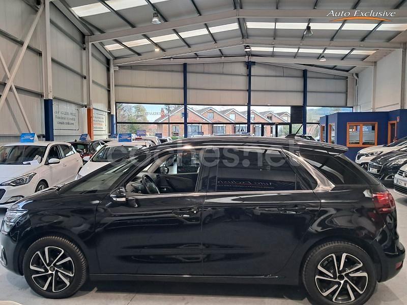 Usado Citroën C4 SpaceTourer Shine 130 CV (95 kW) 2019 Negro Monovolumen