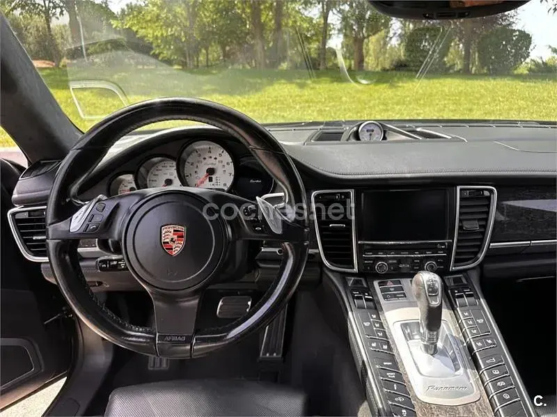 Usado Porsche Panamera Turbo 500 CV (367 kW) 2010 Negro Utilitario