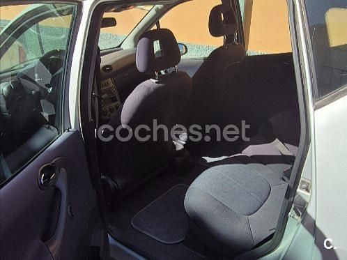 Usado Mercedes A170 Classic 95 CV (69 kW) 2004 Gris / plata Monovolumen