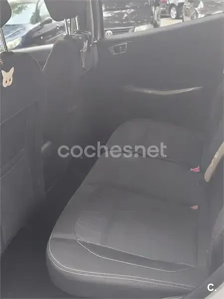 Usado Ford Ecosport Trend 125 CV (91 kW) 2018 Blanco SUV