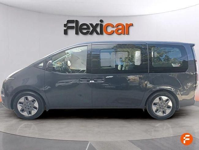 Usado Hyundai Staria 177 CV (130 kW) 2023 Gris Monovolumen
