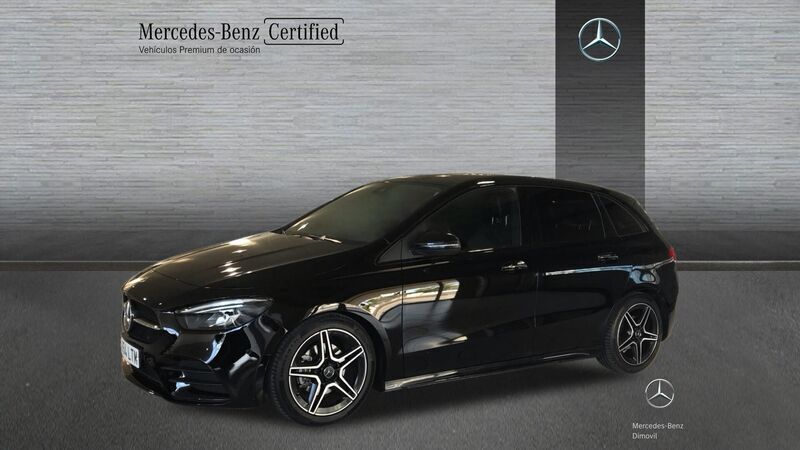 Negro Usado 2021 Mercedes B200 AMG line Monovolumen | 28.500 € (Precio justo) - Imagen 1/4