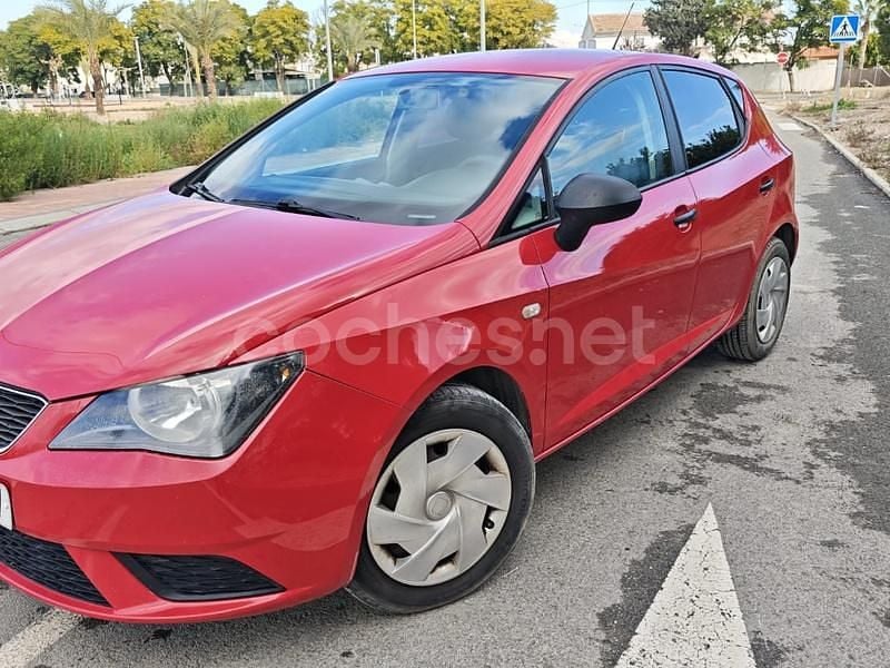 Usado Seat Ibiza Copa 75 CV (55 kW) 2012 Rojo Berlina