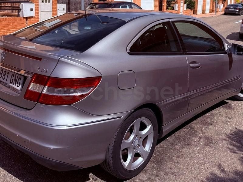 Usado Mercedes CLC220 150 CV (110 kW) 2009 Beige Utilitario