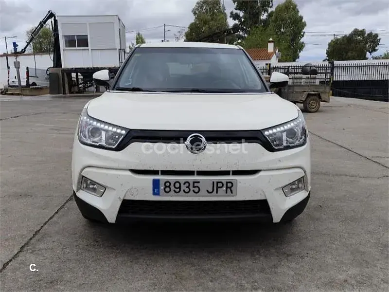 Usado SsangYong Tivoli Limited 128 CV (94 kW) 2016 Blanco SUV