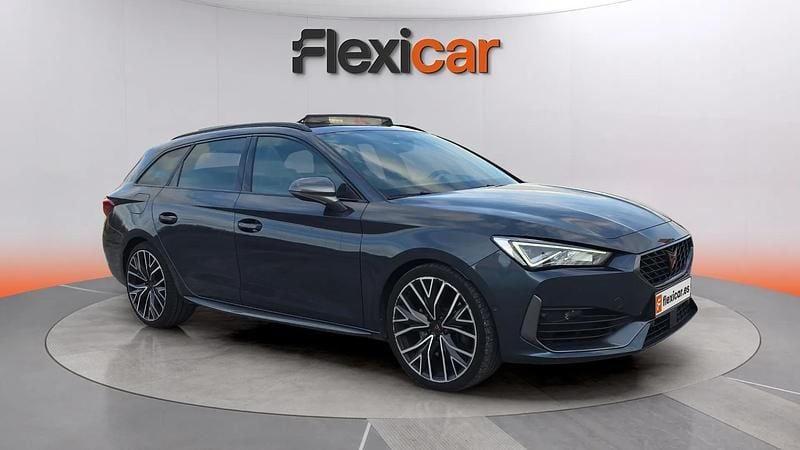 Usado Cupra Leon 310 CV (228 kW) 2022 Gris Familiar