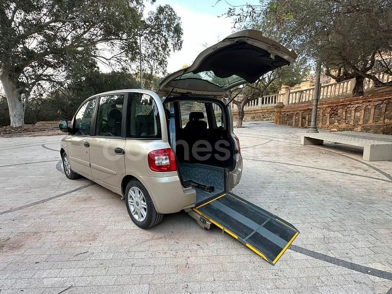 Usado Fiat Multipla Dynamic 120 CV (88 kW) 2009 Marrón Monovolumen