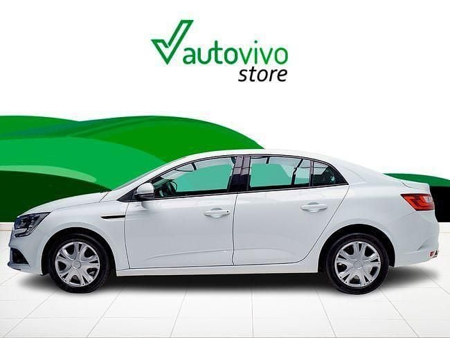Usado Renault Mégane IV Business 116 CV (85 kW) 2019 Blanco Berlina