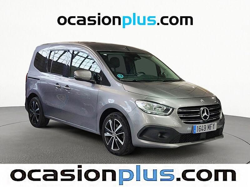 Usado Mercedes A180 116 CV (85 kW) 2023 Gris Monovolumen