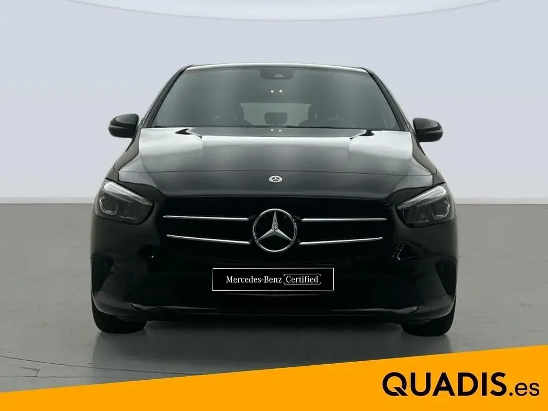 Usado Mercedes B200 150 CV (110 kW) 2021 Negro Utilitario