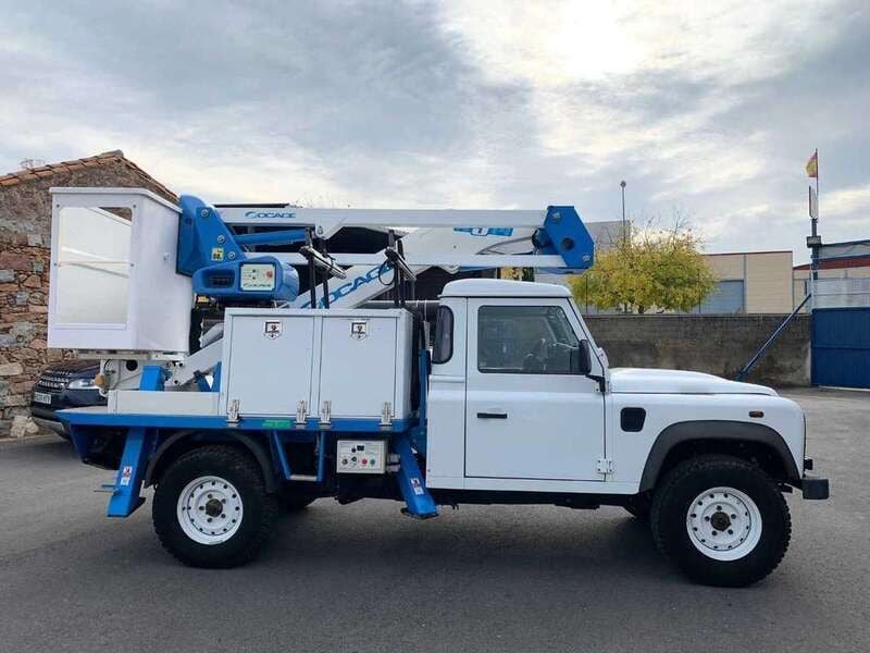 Usado Land Rover Defender SE 122 CV (89 kW) 2014 Blanco SUV