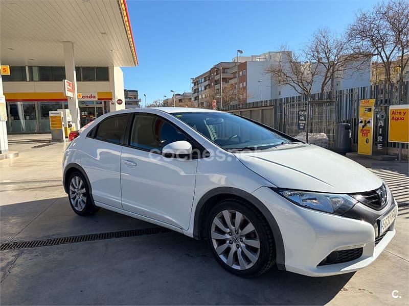 Usado Honda Civic Sport 120 CV (88 kW) 2013 Blanco Berlina