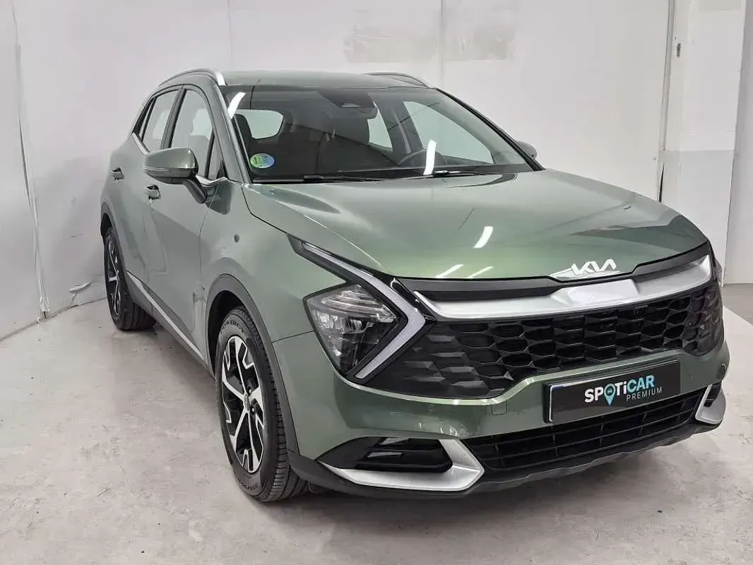Usado Kia Sportage 136 CV (100 kW) 2024 Verde SUV
