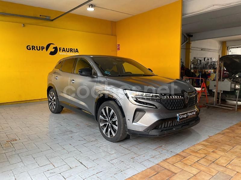 Usado Renault Austral Techno 140 CV (102 kW) 2024 Gris / plata SUV