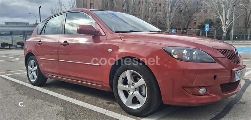 Usado Mazda 3 Active 105 CV (77 kW) 2006 Rojo Berlina