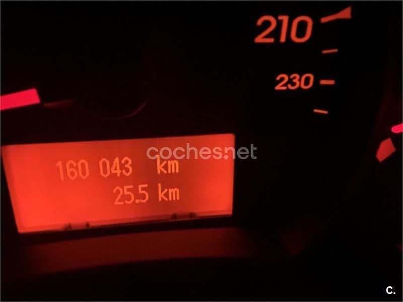 Usado Renault Koleos Dynamique 150 CV (110 kW) 2009 Negro SUV