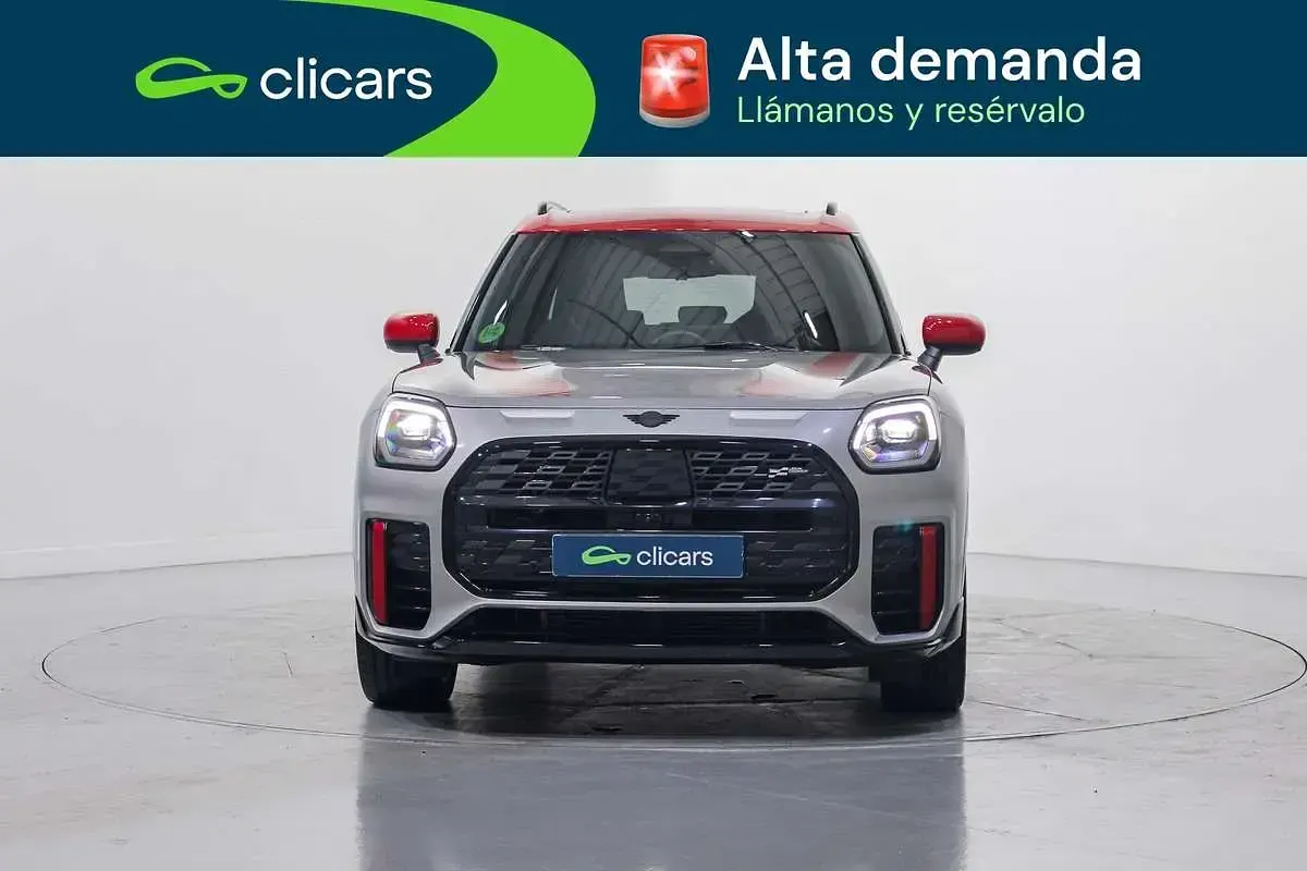 Usado Mini John Cooper Works 300 CV (220 kW) 2024 Plateado Utilitario
