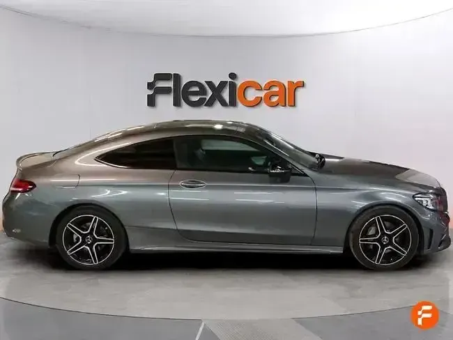 Usado Mercedes C220 194 CV (142 kW) 2019 Gris Coupe