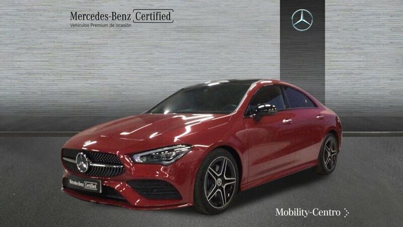 Rojo Usado 2023 Mercedes 200 Utilitario | 43.900 € (Un poco caro) - Imagen 1/4