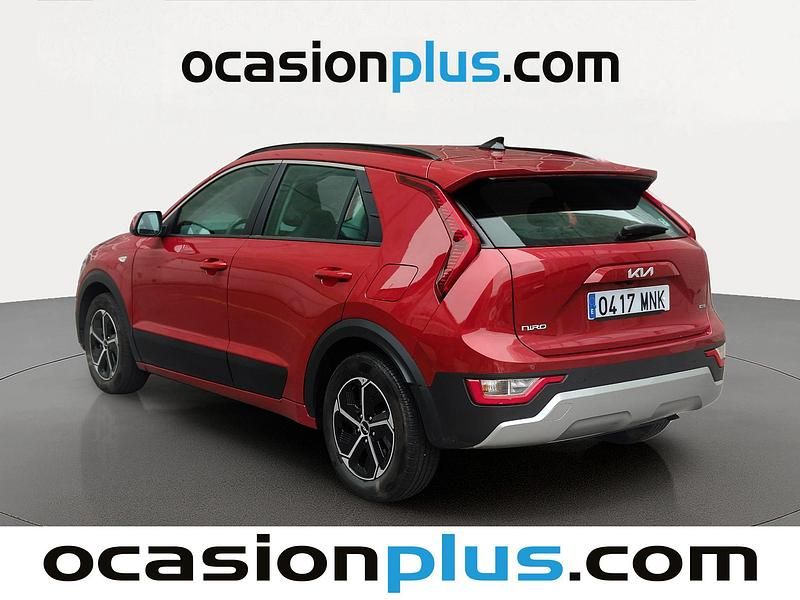 Usado Kia Niro 141 CV (103 kW) 2024 Rojo SUV