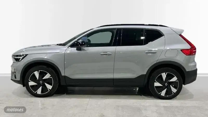 Usado Volvo EX40 Plus 325 kW (442 CV) 2024 Gris SUV