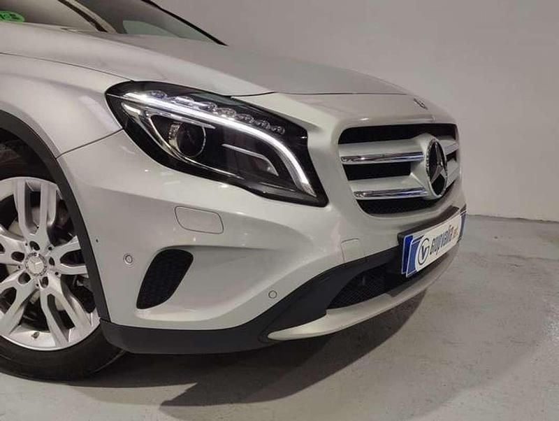 Usado Mercedes GLA250 211 CV (155 kW) 2015 Plateado SUV