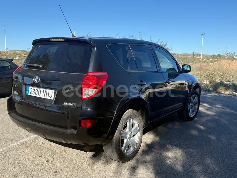 Usado Toyota RAV4 Premium 177 CV (130 kW) 2006 Negro SUV