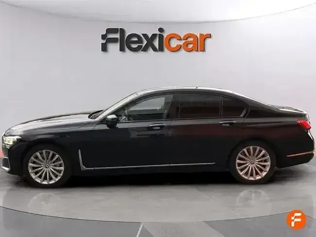 Usado BMW 750 530 CV (389 kW) 2021 Negro Berlina