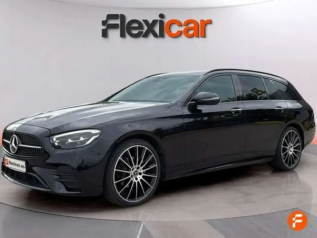 Usado Mercedes E220 194 CV (142 kW) 2021 Negro Familiar