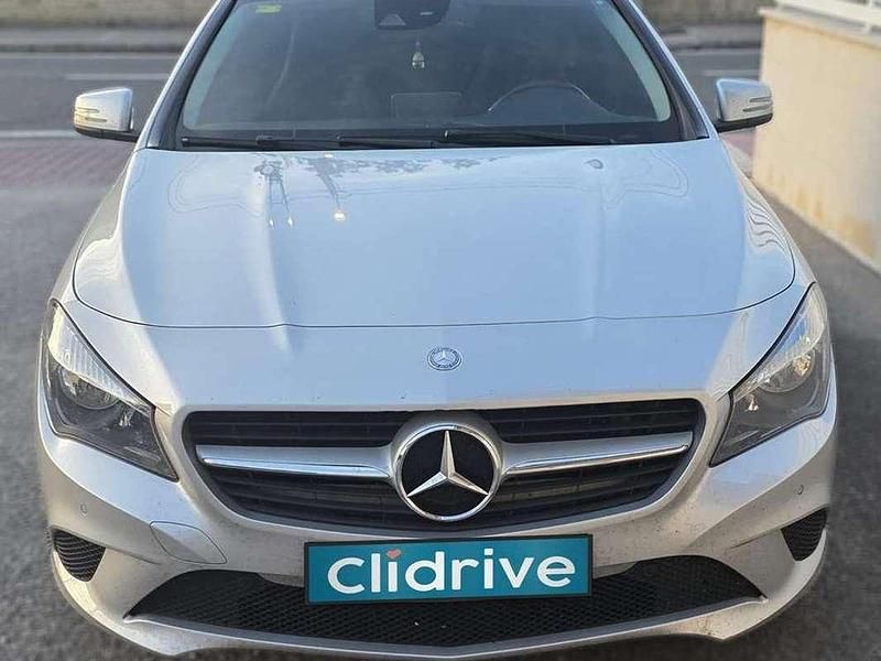 Usado Mercedes CLA200 Shooting Brake Urban 136 CV (100 kW) 2015 Gris Familiar