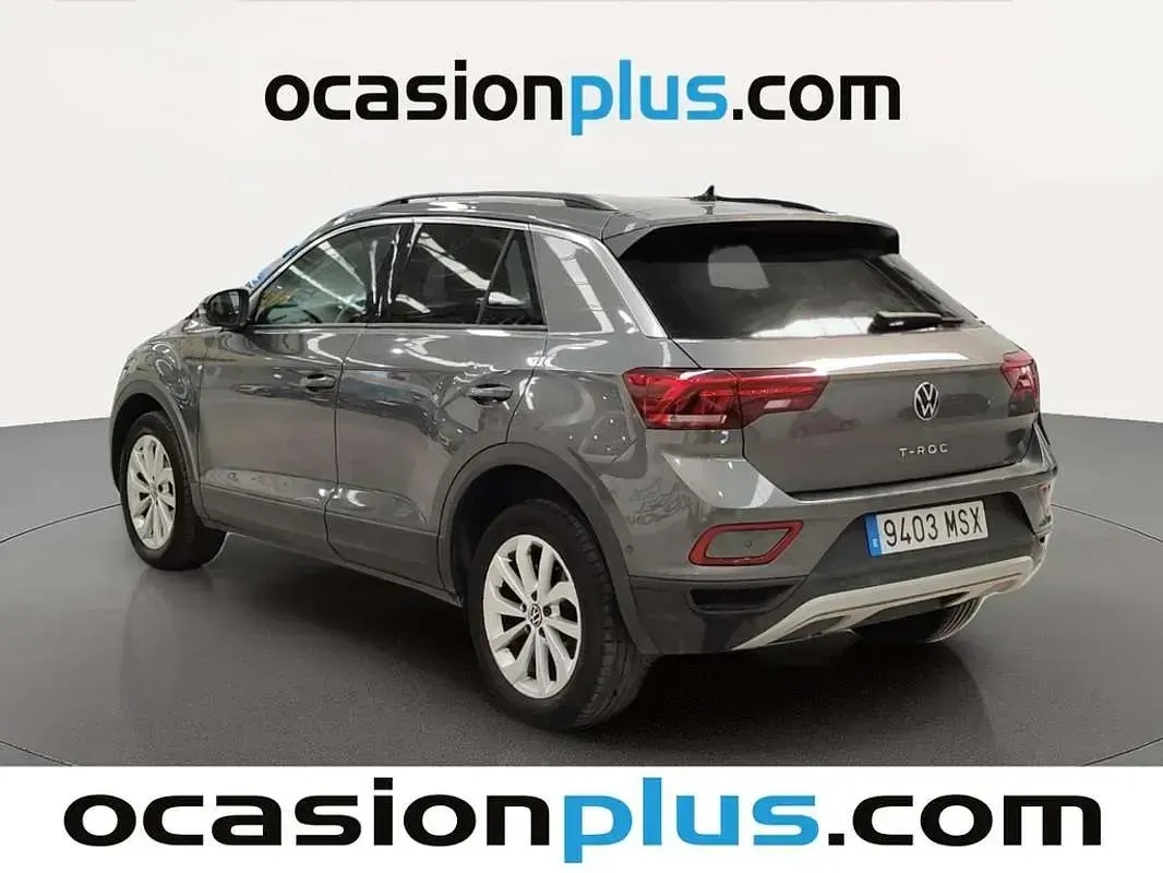 Usado VW T-Roc Life 110 CV (80 kW) 2024 Gris SUV