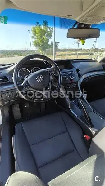 Usado Honda Accord Lifestyle 150 CV (110 kW) 2012 Blanco Familiar