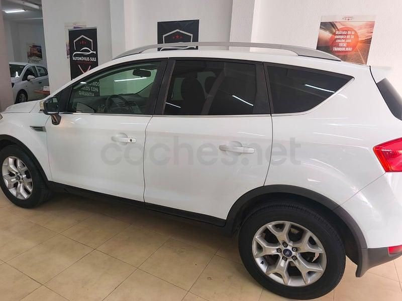 Usado Ford Kuga Trend 136 HP (100 kW) 2009 Branco SUV