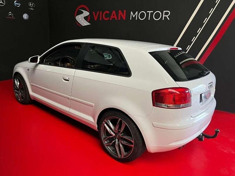 Usado Audi A3 Ambition 170 CV (125 kW) 2007 Blanco Utilitario